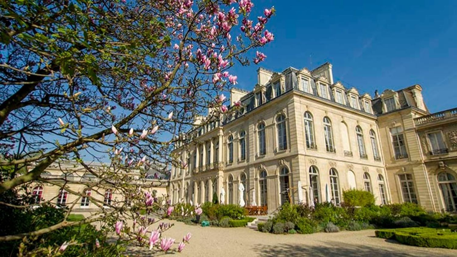 Une enquête judicaire en cours après des accusations de viol à l'Elysée